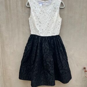 Oscar de la Renta Pressed Floral Black & White Cocktail Dress